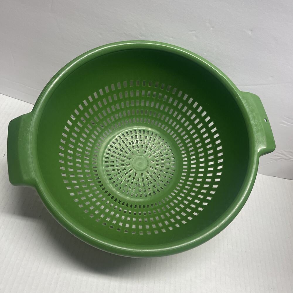 VTG Avocado Green MCM Federal Housewares Villaware Pasta Salad Fruit Colander